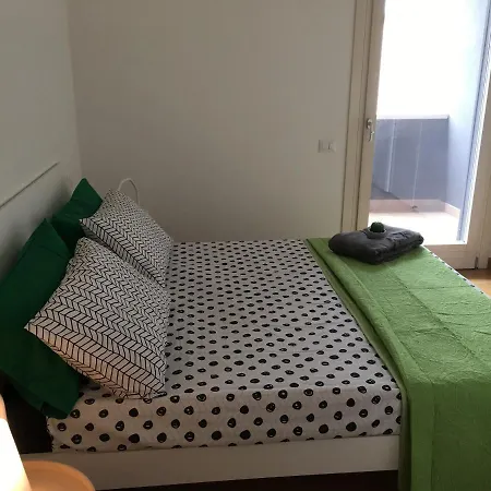 H1 Bzerohome Apartment *